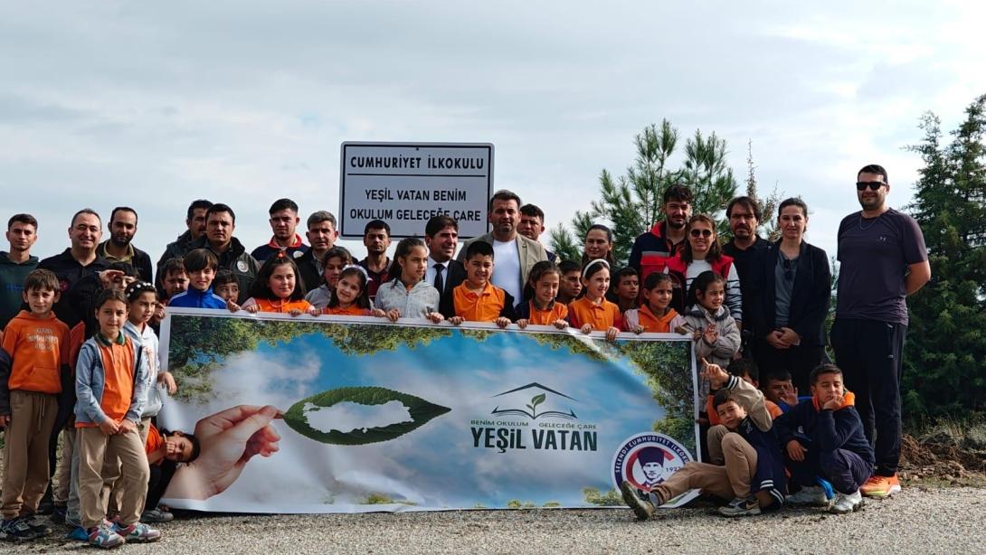 SELENDİ CUMHURİYET İLKOKULUNDA 