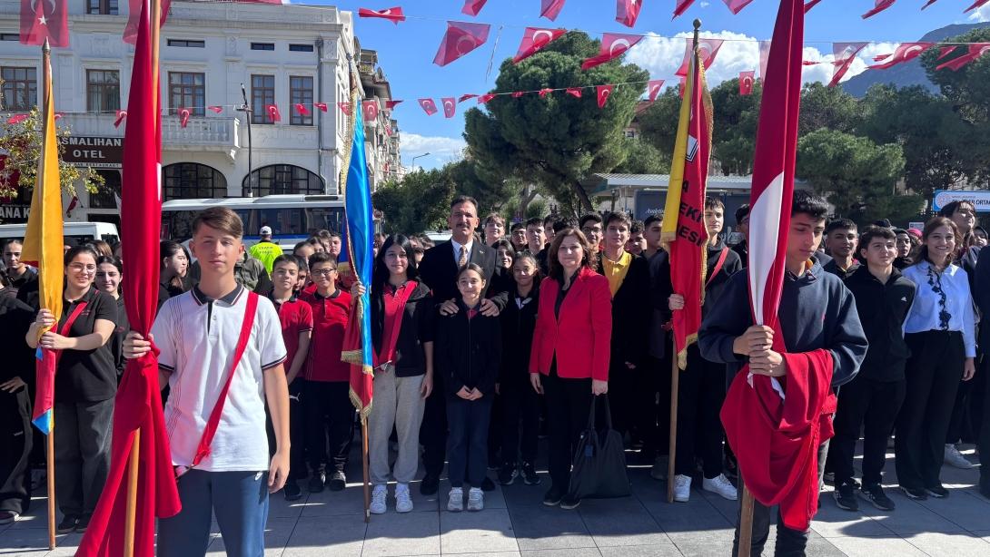 CUMHURİYETİMİZİN 102. YILI MANİSA'DA COŞKUYLA KUTLANDI